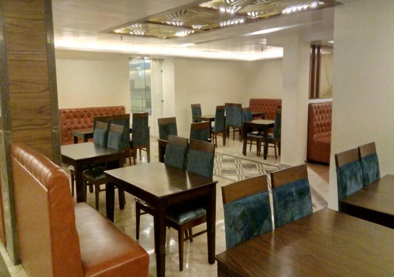 Clarks Inn Suites Katra Exterior photo